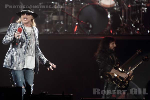 GUNS N' ROSES - 2010-09-13 - PARIS - Bercy - 